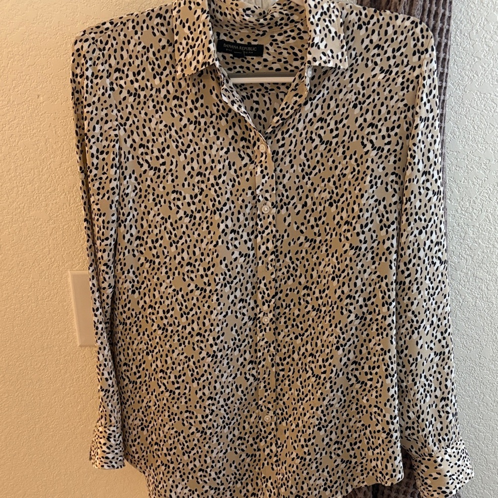 Banana Republic Black and White Spotted Blouse